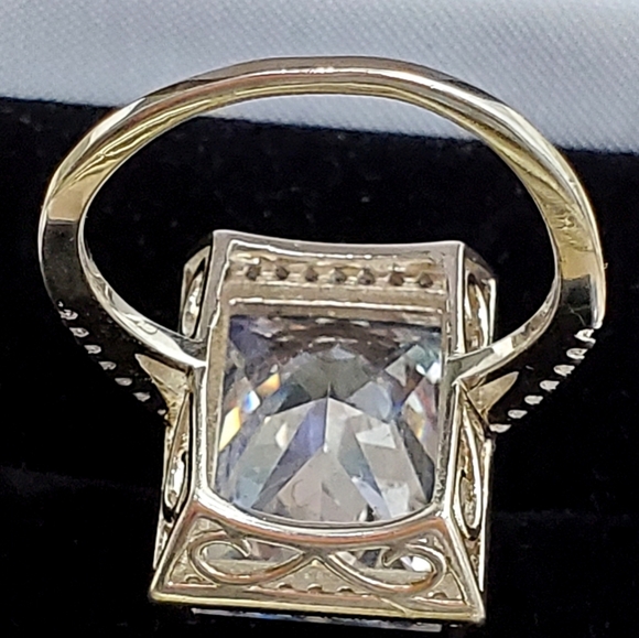 NEW Gemstone Ring - Picture 6 of 7